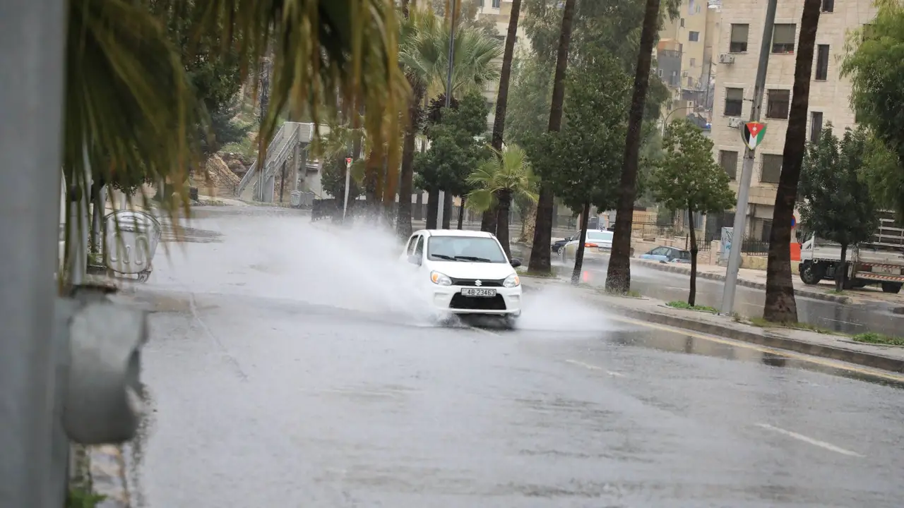 أمطار المربعانية.. رأس منيف تسجل أعلى هطول مطري في محافظات الأردن